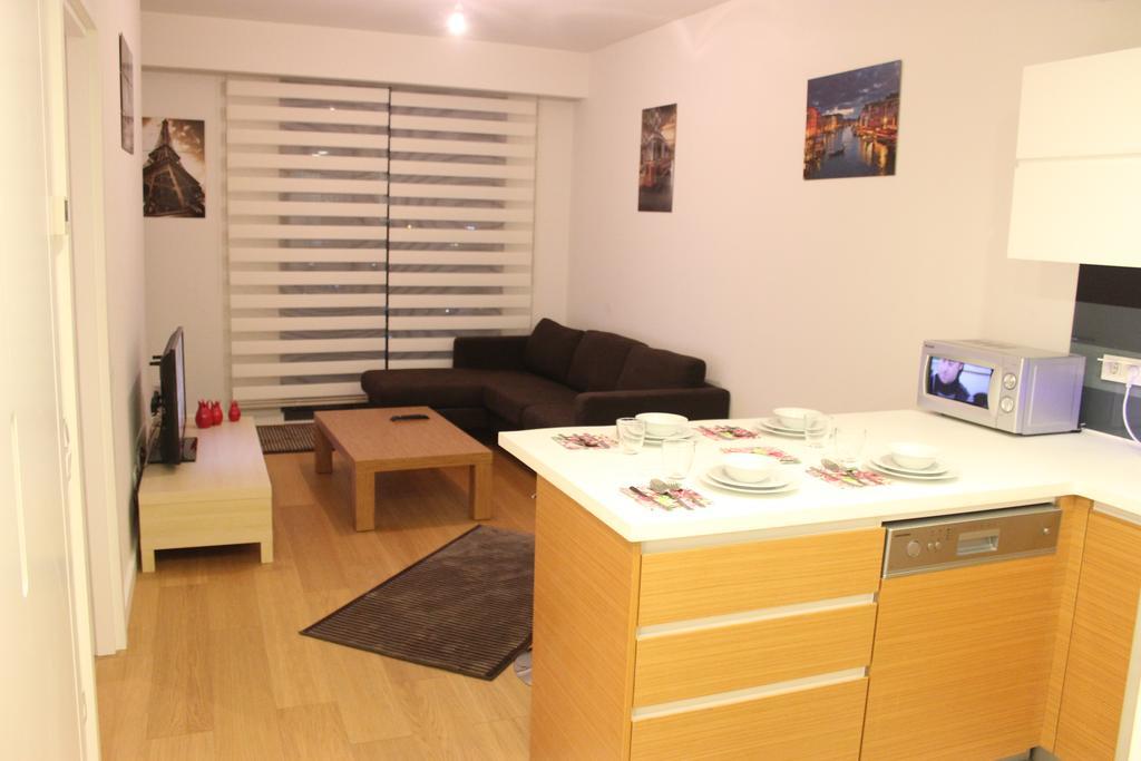 Demir Apartments Истанбул Екстериор снимка